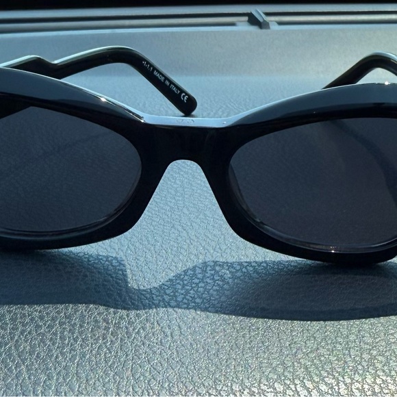 Diorpacific Black Sunglasses shades - Picture 4 of 10
